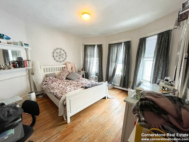 Photo - 19 Bucknam St Unidad 3