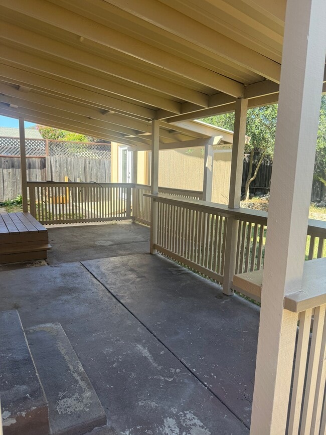 Photo - 1315 Gillpepper Ln