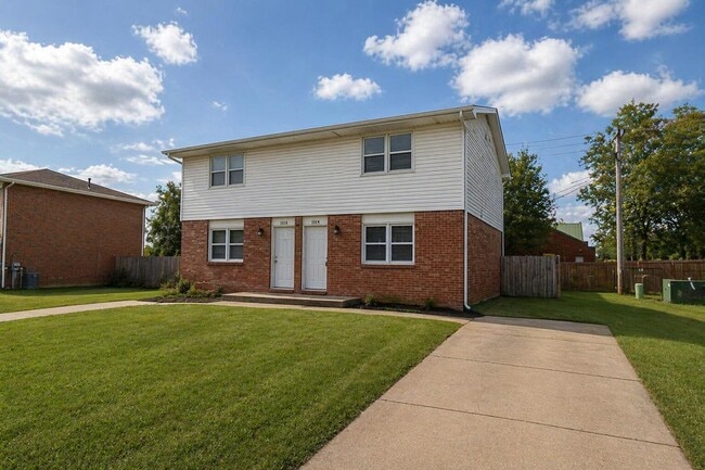 Building Photo - 1219 Player Pl