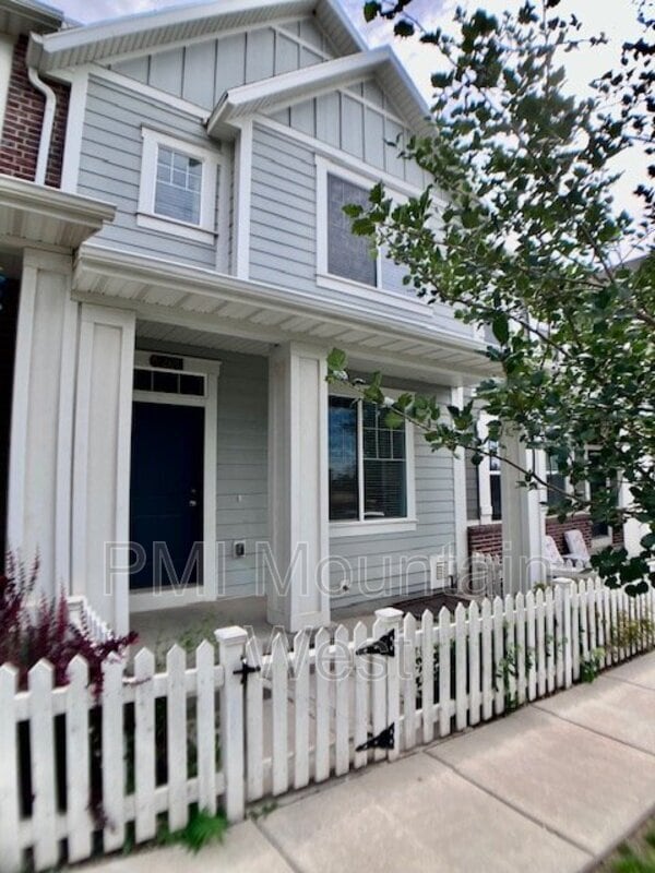 Photo - 269 E Ellen Ln