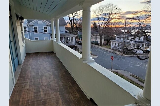 Photo - 179 Lenox St Unidad 2