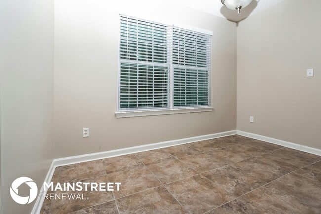 Photo - 1012 Ardwick Ct SE Casa