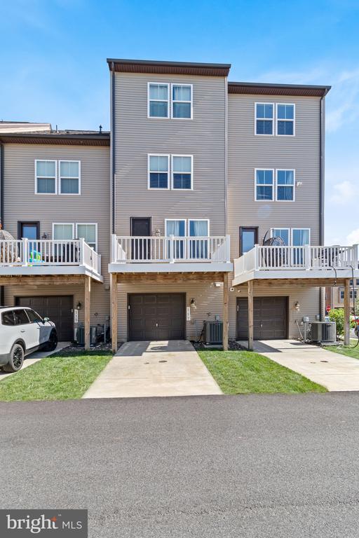 Photo - 117 Capital Ct Townhome