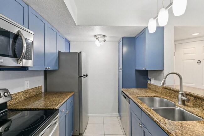 Photo - 5112 Conroy Rd