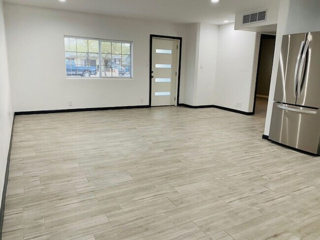 Photo - Modern Centrally Located 3 bed, 2 bath w/Large back yard