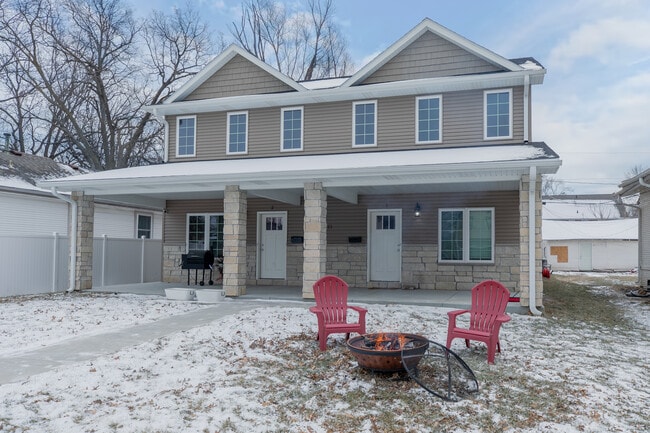 Building Photo - 2811 Q St