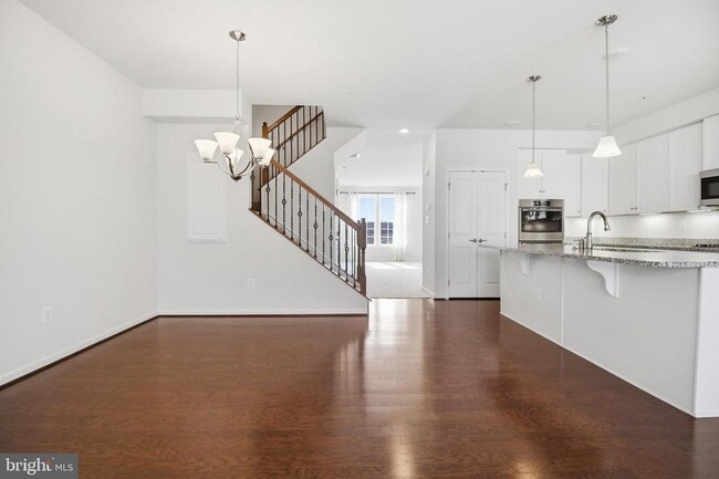 Building Photo - 13735 Air and Space Museum Pkwy