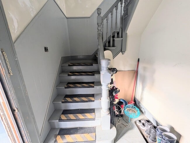 400 Cliff St Unit 2