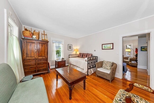 Building Photo - 27 Franklin St Unit 2R