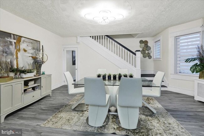 Photo - 405 Reading Ave