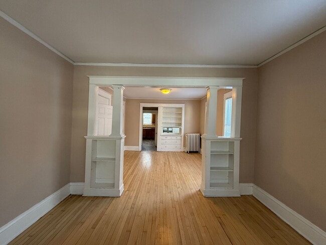 Photo - 1068 N Woodbridge St Unidad 1