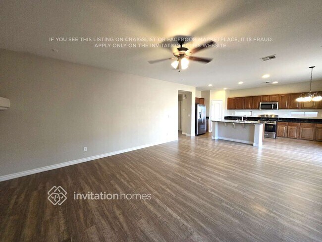 Photo - 5492 Oatfield St