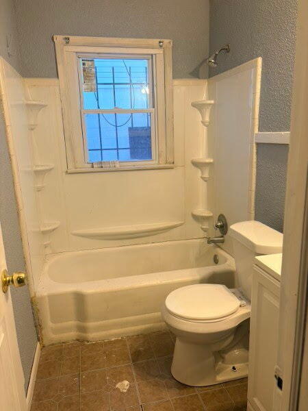 Photo - 17432 Mackay St