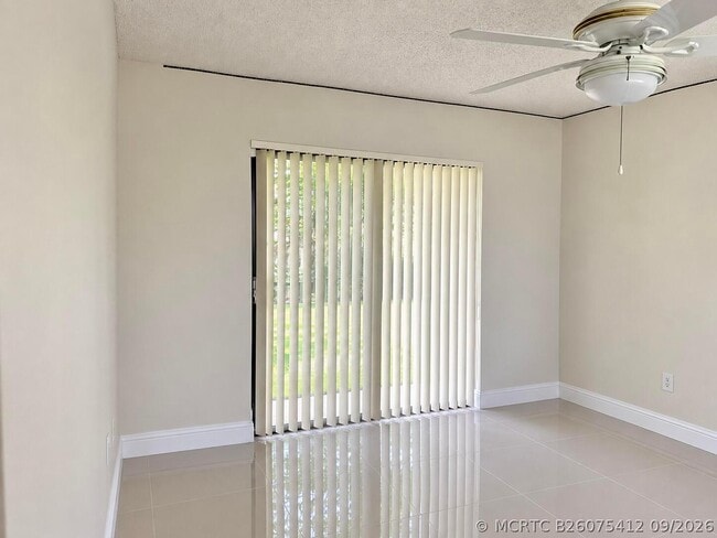Photo - 5150 South Dr Unit 211