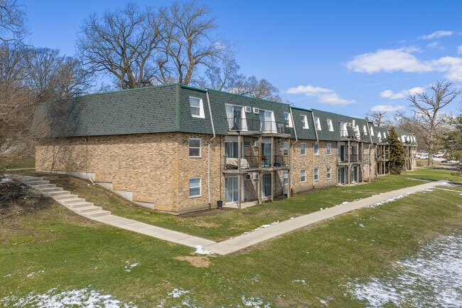 Building Photo - Scenic Tree Rentals