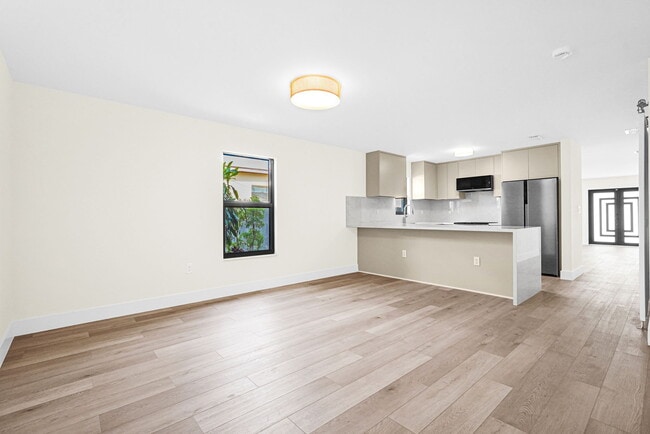 Photo - 136 NW 53rd St