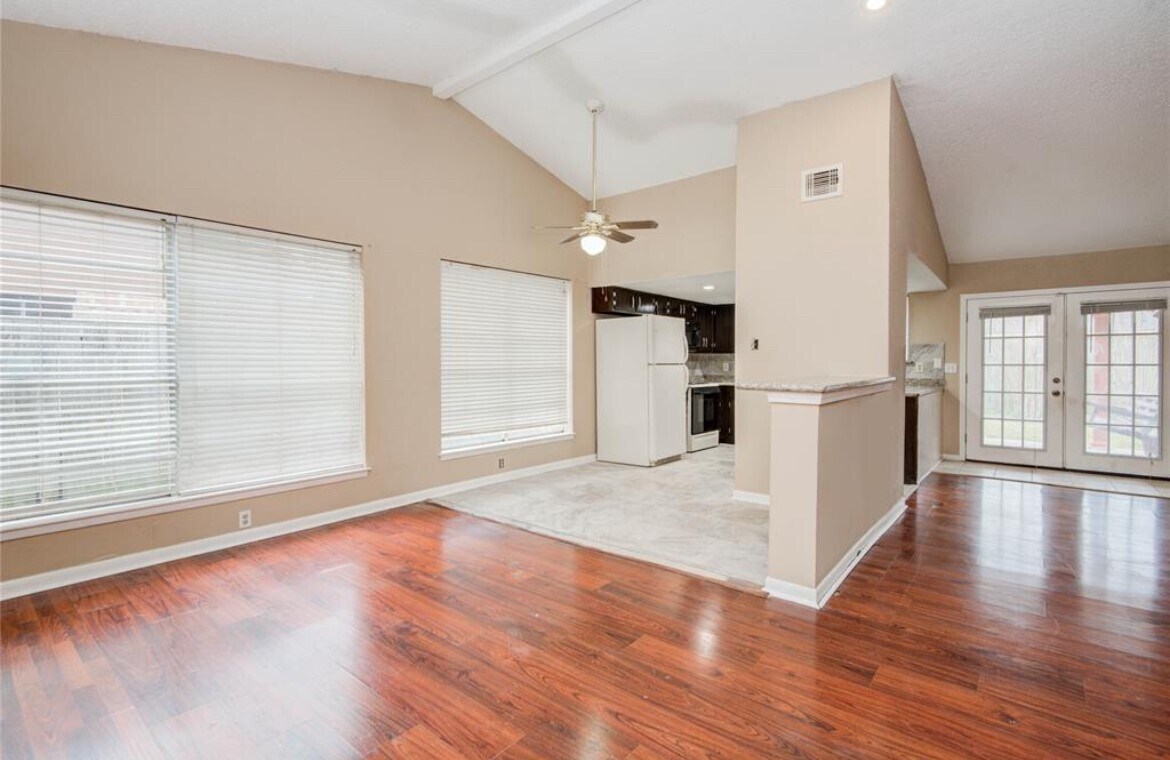 Photo - 15823 Ruppstock Dr