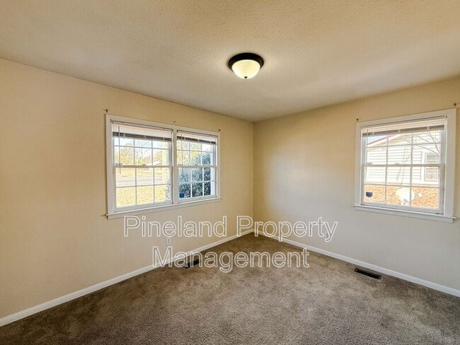 Photo - 3893 Cumberland Rd