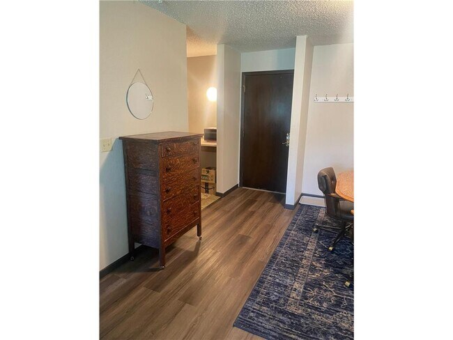 Photo - 812 Hills Ave Unidad N209