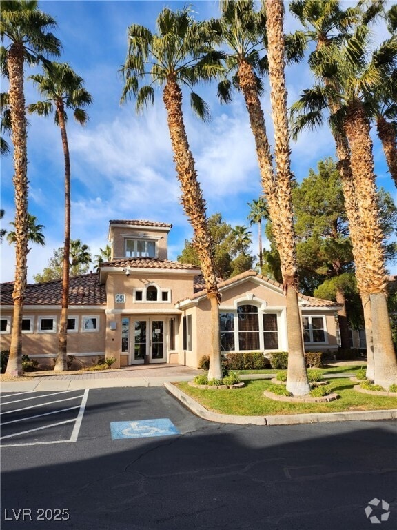 Building Photo - 251 S Green Valley Pkwy Unit 5221 Rental