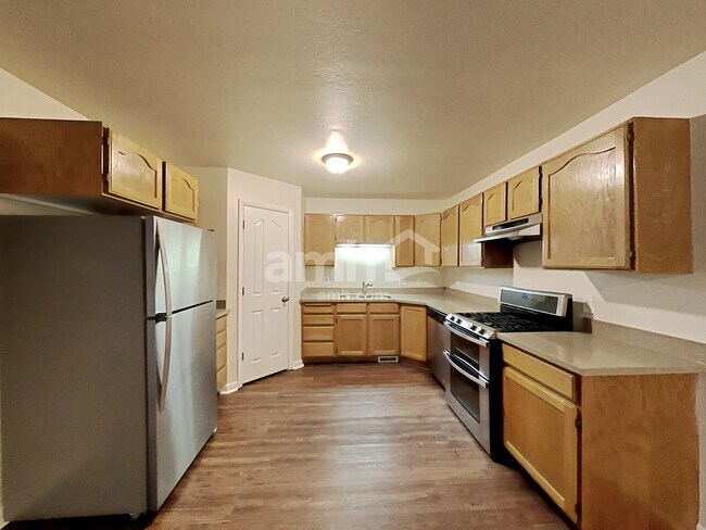 Photo - 845 Grove Creek Dr