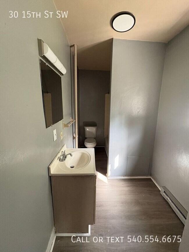 Photo - 30 15th St SW