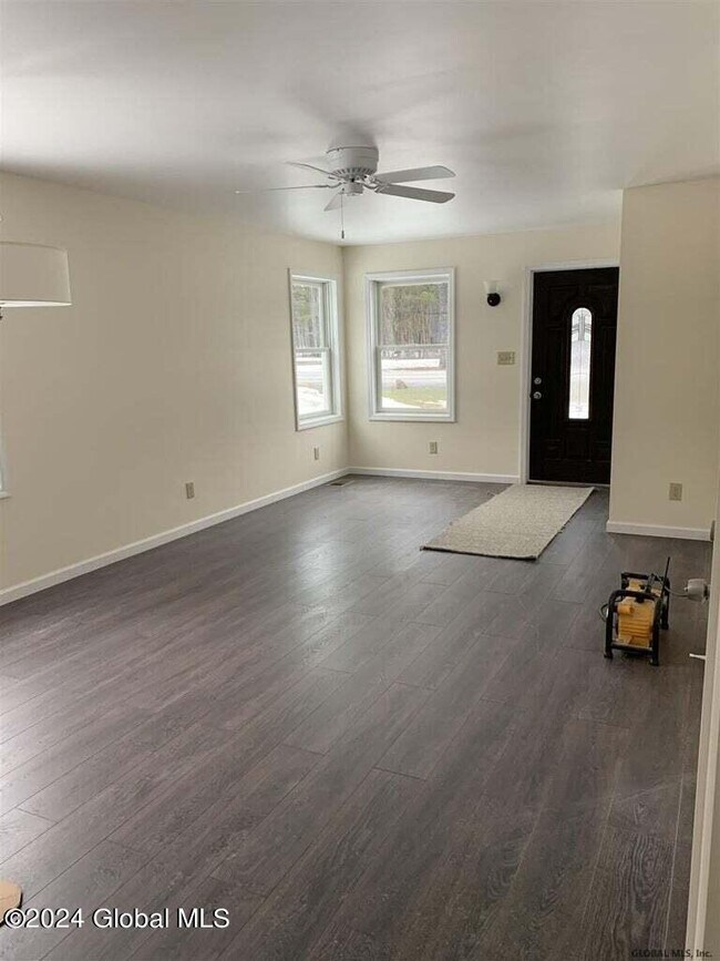 1136 Ballston Lake Rd Townhome Townhome Rental in Ballston Lake NY