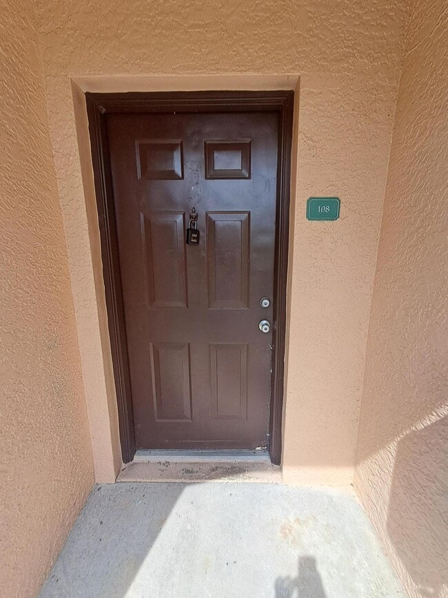 Photo - 141 SW Palm Dr Unit 207