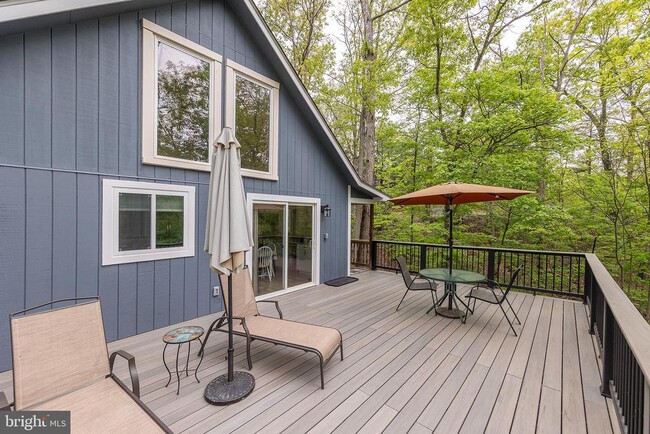 Photo - 1249 Lakeview Dr