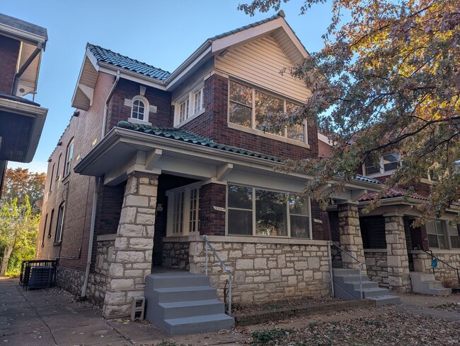 Building Photo - 5300 Bancroft Ave Unit 2F Rental