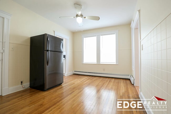 Photo - 19 Ransom Rd Unit 1