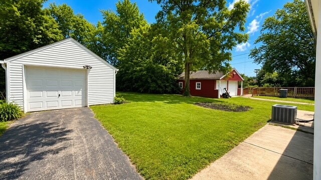 Photo - EAST SIDE 3 BEDROOM WITH BASEMENT! AVAILABLE NOW!