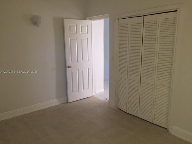 Photo - 1617 NE 177th St