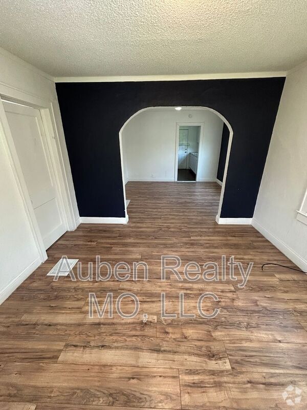 Building Photo - 4346 Montgall Ave Rental