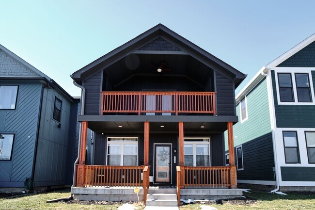 Photo - Modern 3BD/2BA located in downtown Indy!