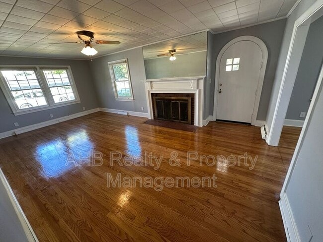 Photo - 528 Baldwin Rd