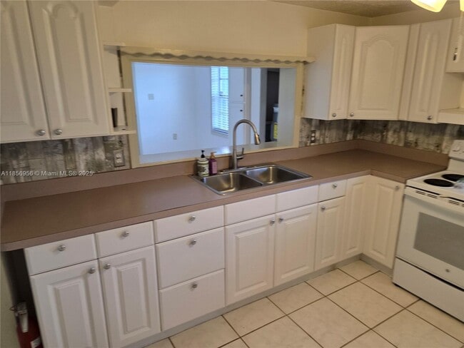 Building Photo - 4321 Kirby Loop Rd Unit 2 Rental