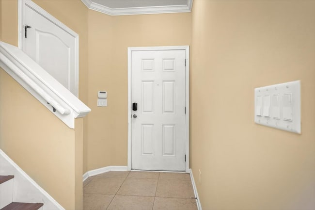 Photo - 408 Walnut Ct