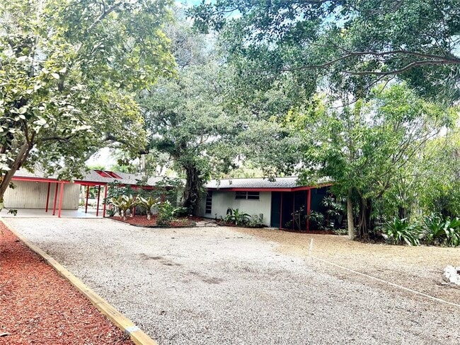 Photo - 4830 Higel Ave