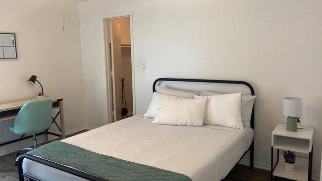 Building Photo - 106 Pimlico St Rental