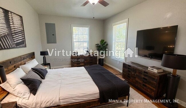 Photo - 755 W Knox St