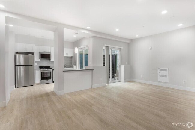 Building Photo - 1630 California St Unit 1650-B Rental