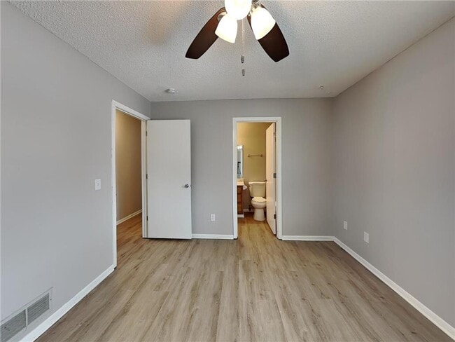 Photo - 8301 Thomas Ave N