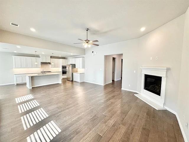 Photo - 809 Uplands Dr