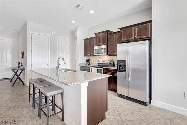 Photo - 10879 Rutherford Rd