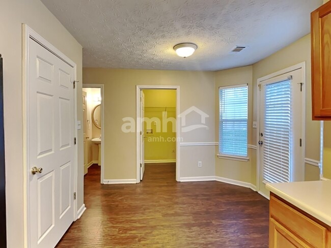 Photo - 1215 Wilkes Crest Dr