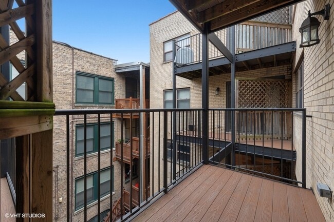 Photo - 519 W Melrose St Unidad 407