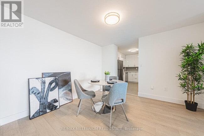 Photo - 2220 Marine Dr Unité 2002