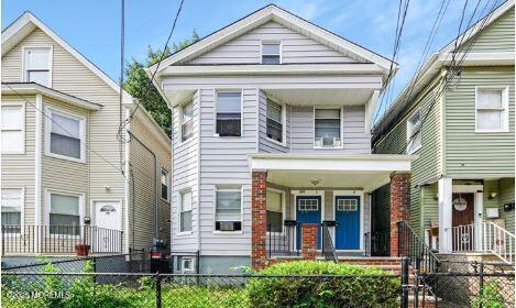 Photo - 1064 Bond St Townhome