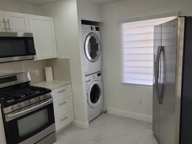 Photo - 3831 SW 79th Ave Unit 3831